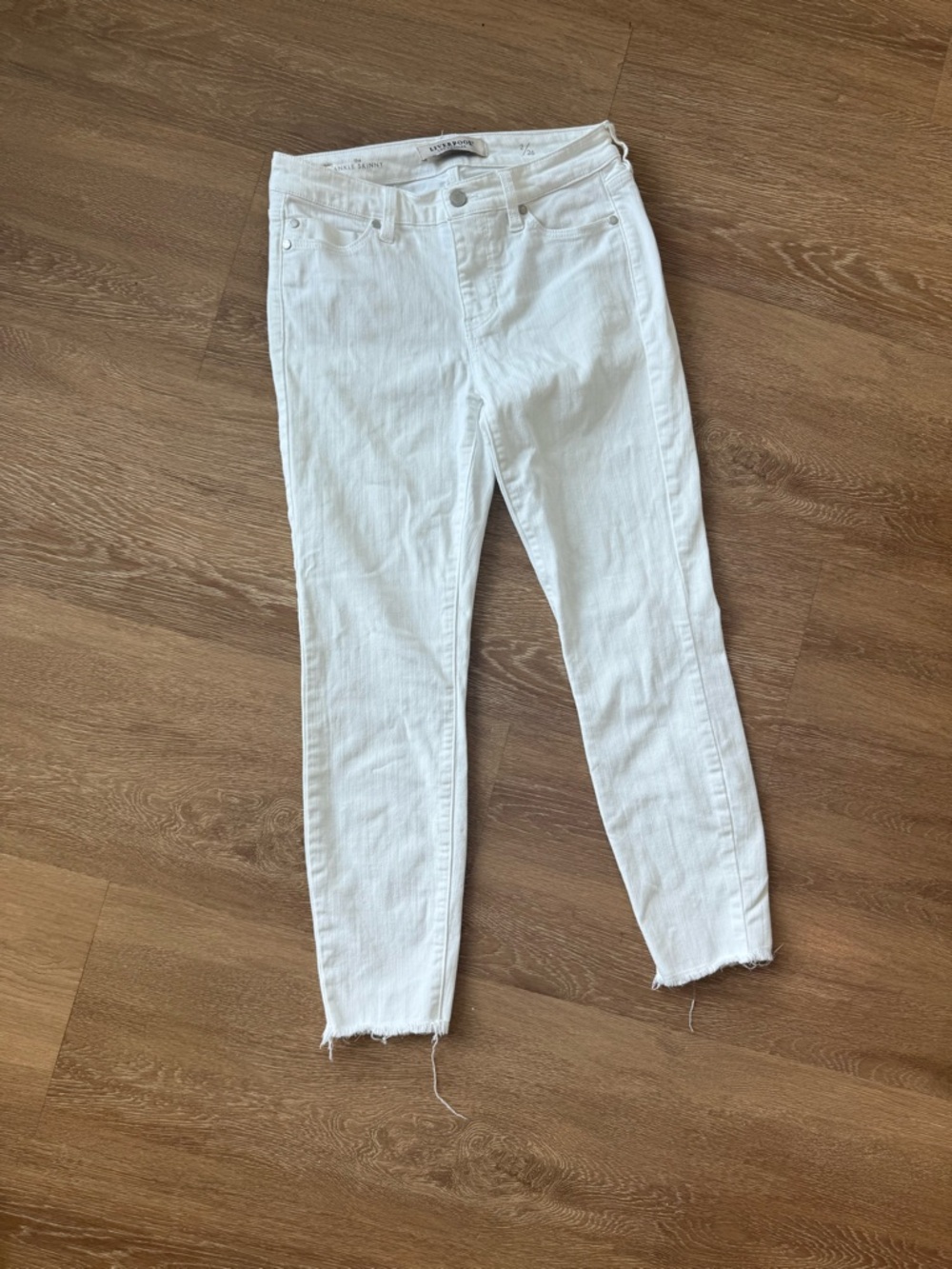 Liverpool White Ankle Skinny Jeans - Women